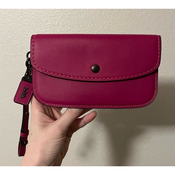 Coach 1941 Pink Wallet Wristlet! - Picture 1 of 8